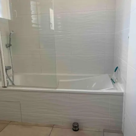Rdc 3 Chambres Avec Piscine